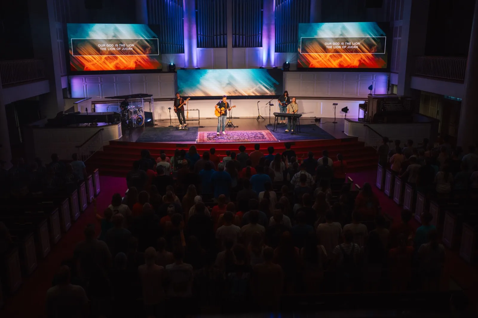 Worship, Full Room